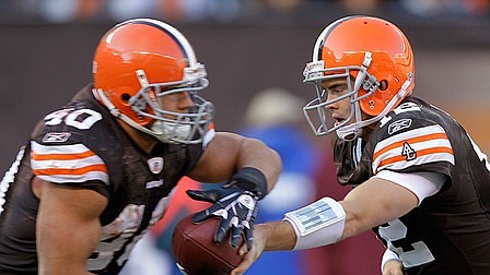 Peyton Hillis and Colt McCoy were key players in a big Browns win.