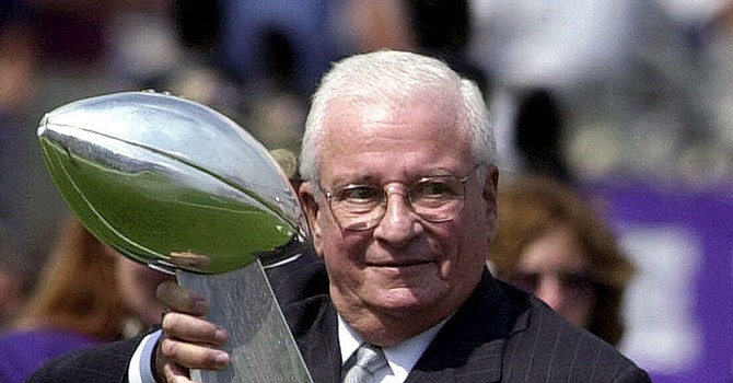 Art Modell won a Super Bowl five years after moving the old Browns to Baltimore. (nytimes.com)