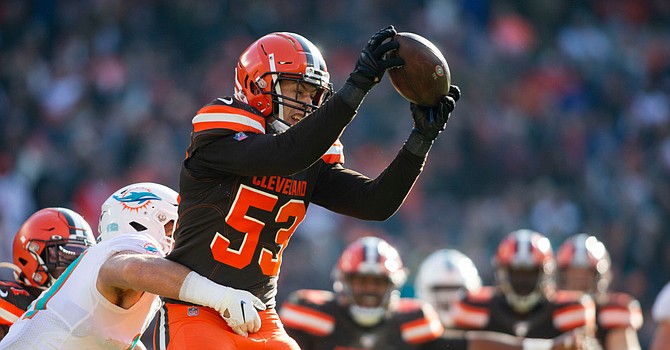 Joe Schobert took his talents to Jacksonville after the Browns said 'thank you very much.' (usatoday.com)