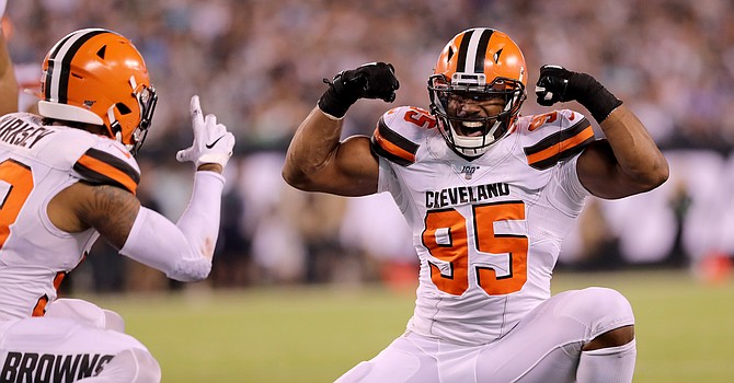 Myles Garrett could be the difference between similarly rated Browns and Raiders. (Getty Images)