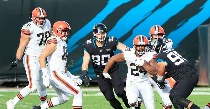 Nick Chubb tore through the Jacksonville defense with one touchdown on 144 yards rushing in Browns' 27-25 road victory. (Sam Greenwood/Getty Images)