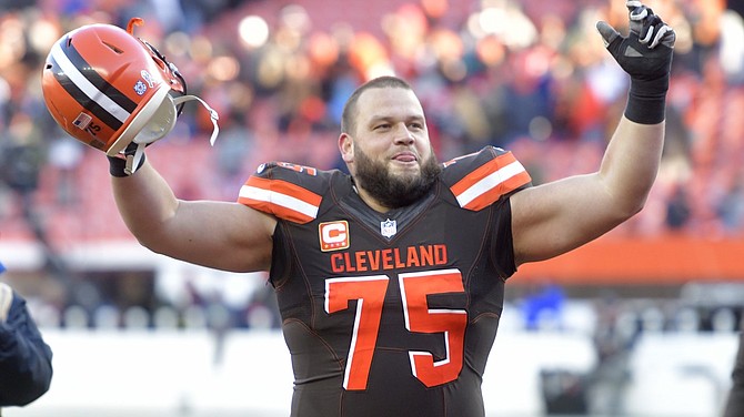 Myles Garrett, Joel Bitonio earn 'Good Guy Award'