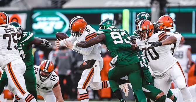 Baker Mayfield was off rhythm the entire game after losing four receivers this weekend due to COVID protocols. (New York Jets)