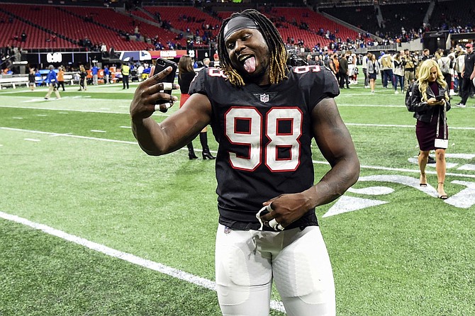 49ers, Browns, Raiders Put In Claims For Takk McKinley