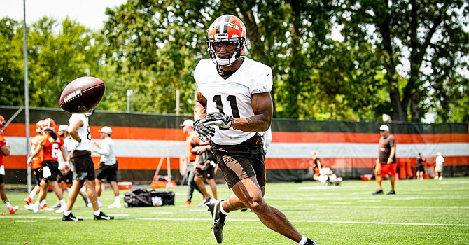 Second-year receiver Donovan Peoples-Jones' acrobatic catch over two defenders  was the play of Day 1 of Browns training camp. (Cleveland Browns)