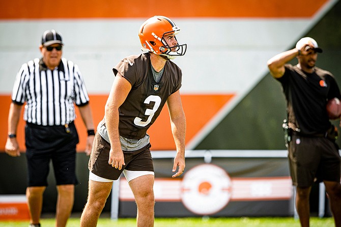 Chase McLaughlin kicks for Browns after Cody Parkey injured