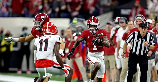 How much did the ACL injury to Alabama receiver Jameson Williams in the CFP National Championship change Browns' draft plans? (USA Today)
