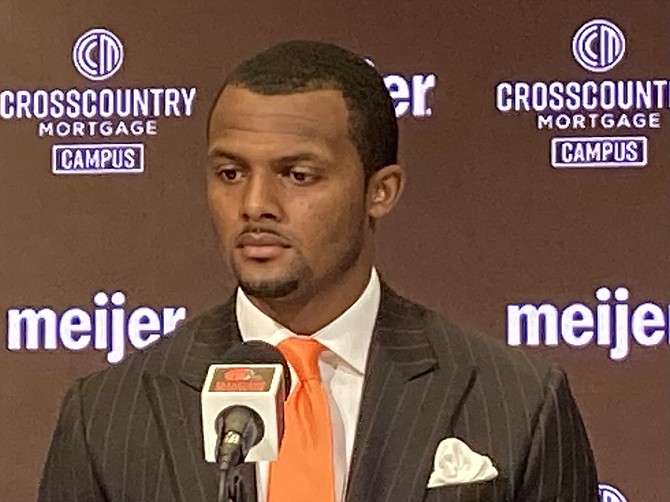 Browns: Deshaun Watson sloppy in return, defense creates takeaways