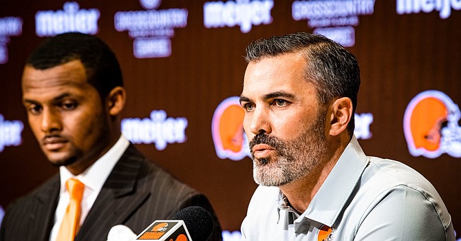 Browns coach Kevin Stefanski needs to start assimilating Deshaun Watson and Jacoby Brissett into the Browns' offense soon as offseason program beings on April 18. (Cleveland Browns)