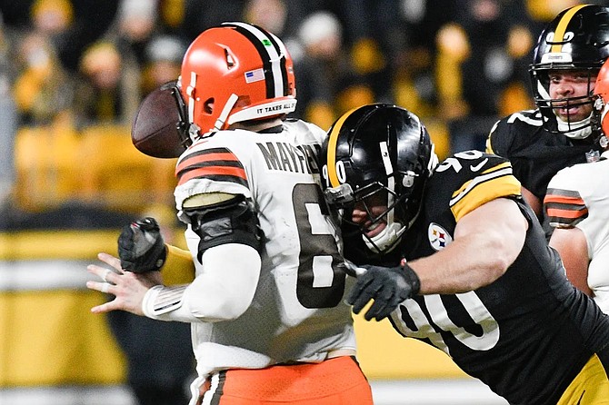 Browns defense all over Panthers QB Baker Mayfield in first half