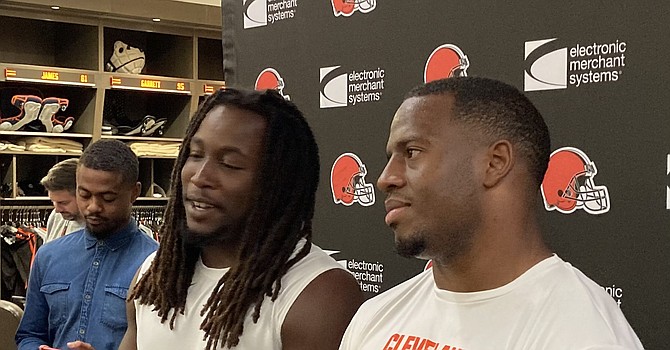 Nick Chubb and Kareem Hunt were all smiles on Wednesday after they reached a 1-0 record for the first time as teammates. (TheLandOnDemand)
