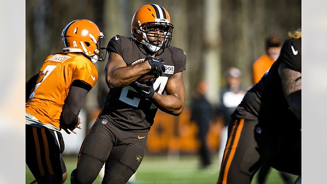 Nick Chubb lifts Cleveland Browns to 10-7 win over Houston Texans