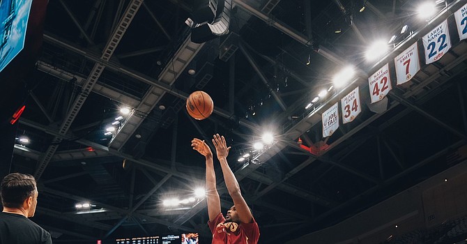 Cavs Evan Mobley shooting prior to a game. ESPN Cleveland/RobLorenzo.