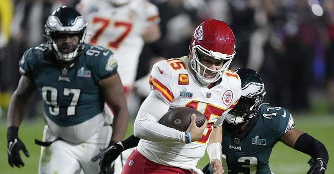 Patrick Mahomes shook off an aggravation of his high ankle sprain to make a key 26-yard run on the Chiefs' game-winning drive.
