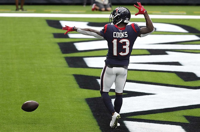 Brandin Cooks Takes Cowboys' Team Bonding to New Heights With