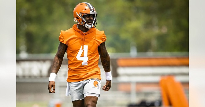 With the full Browns team on hand for the first time this spring, including defensive ends Myles Garrett and Za'Darius Smith, it was Deshaun Watson who shone. (ClevelandBrowns.com)