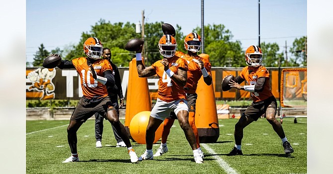 Deshaun Watson threw only 'on air,' but the Browns are pleased with his recovery process. Coordinator Ken Dorsey did indicate Watson may be on a pitch count all season. (Cleveland Browns)