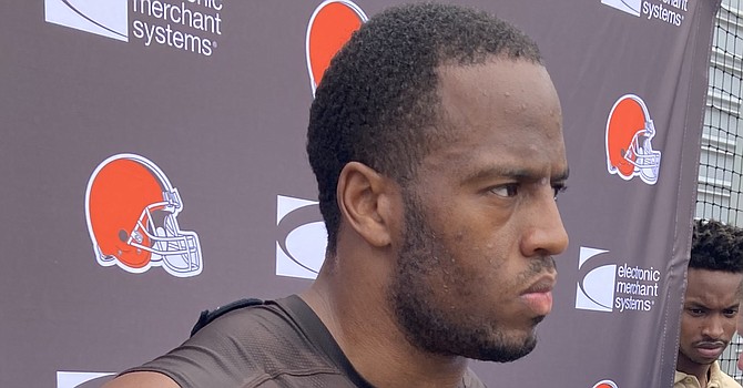 Nick Chubb wore a game face at his first media availability since his knee injury in September. (TheLandOnDemand)