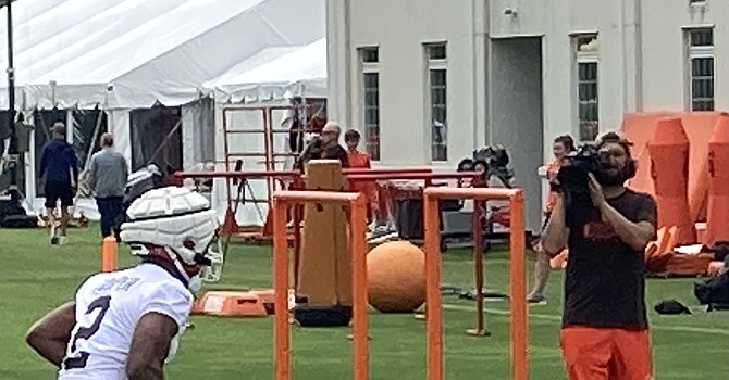 Amari Cooper is back on the field and so are the Browns. But how long will they stay together. Cooper wants to stay, but his restructured deal expires after 2024. (TheLandOnDemand)