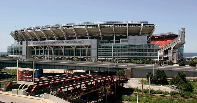 Cleveland Mayor Justin Bibb wants the Browns to remain on the lakefront for another 30 years after a $1 billion facelift.