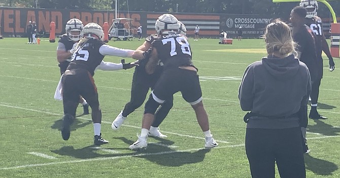 All signs point to Jack Conklin making his first NFL start at left tackle on Sunday. (TheLandOnDemand)