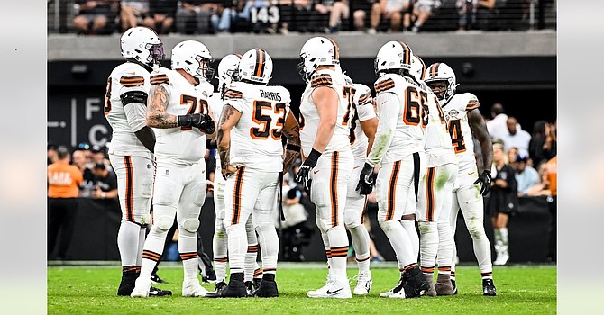 Who will play the lead roles this Sunday on 'As The Tackles Turn'? (Cleveland Browns)