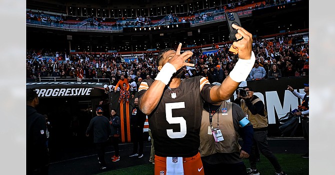 Jameis Winston celebrated his first win as a starting quarterback in two years after bringing life to a constipated Browns offense. (Cleveland Browns)