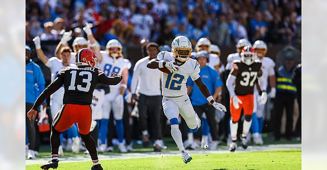 Derius Davis' 53-yard punt return got the Chargers off and running in the first quarter. It led to a 7-0 lead, which Los Angeles never surrendered. (Los Angeles Chargrers)