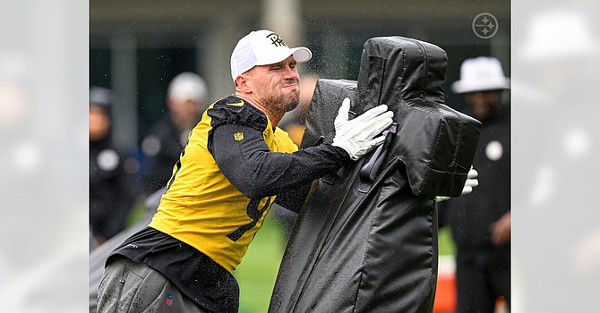 Steelers edge rusher T.J. Watt renews his rivalry against Myles Garrett Thursday in Huntington Bank Field. Watt has held the edge in head-to-head games. (Pittsburgh Steelers)