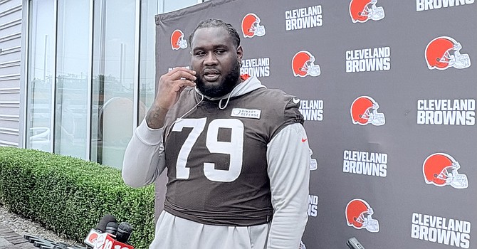 Dawand Jones has two goals this year -- establish himself as a starting left tackle and playing 17 games without injury. (TheLandOnDemand)