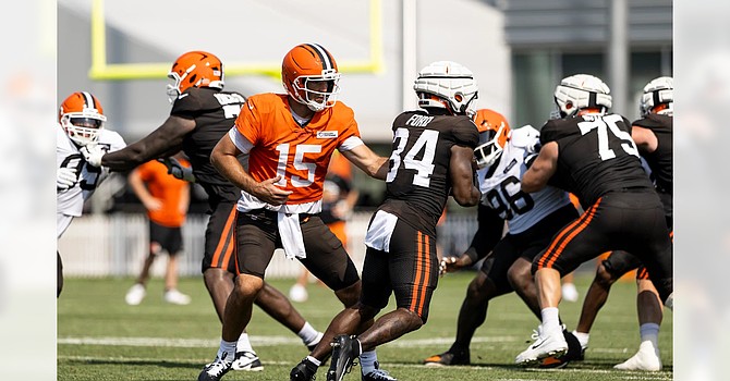 On another sweltering day at camp, Kevin Stefanski conducted one live tackling period for the first time in his six years as Browns coach.