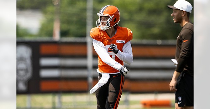 Kenny Pickett returned on a limited basis after missing three practices with a hamstring injury. (Cleveland Browns)