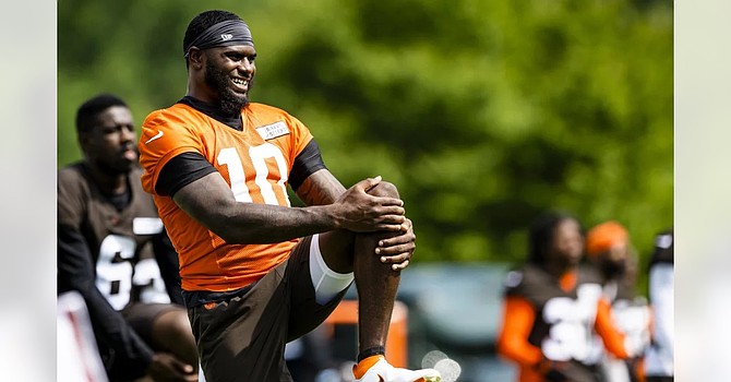 Tyler Huntley returned to the Browns on Monday as the team has concerns with hamstring injuries to Kenny Pickett and Dillon Gabriel as the preseason schedule approaches.