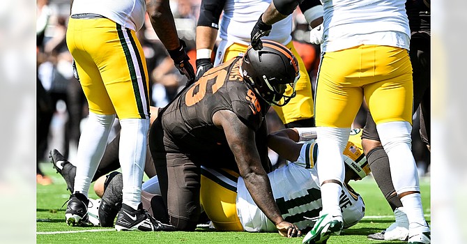 The Browns' defense suffocated the Packers offense in the first half. (Cleveland Browns)