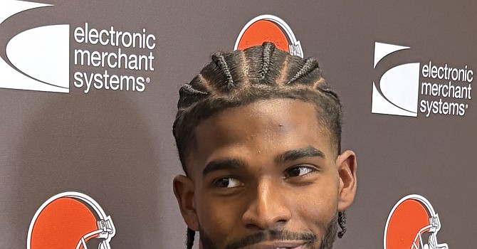 Shedeur Sanders' improvement in his first NFL start from previous outings reflected a 'growing' relationship with coach Kevin Stefanski. (TheLandOnDemand)