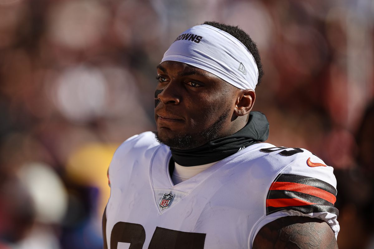 Browns release Perrion Winfrey, an aggravated robbery suspect